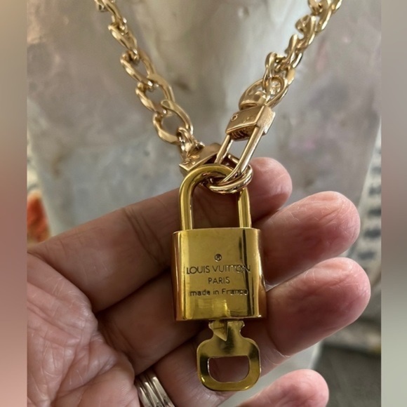 COA Authentic Louis Vuitton Lock &amp; Key Necklace available in different #’s L - Picture 4 of 16